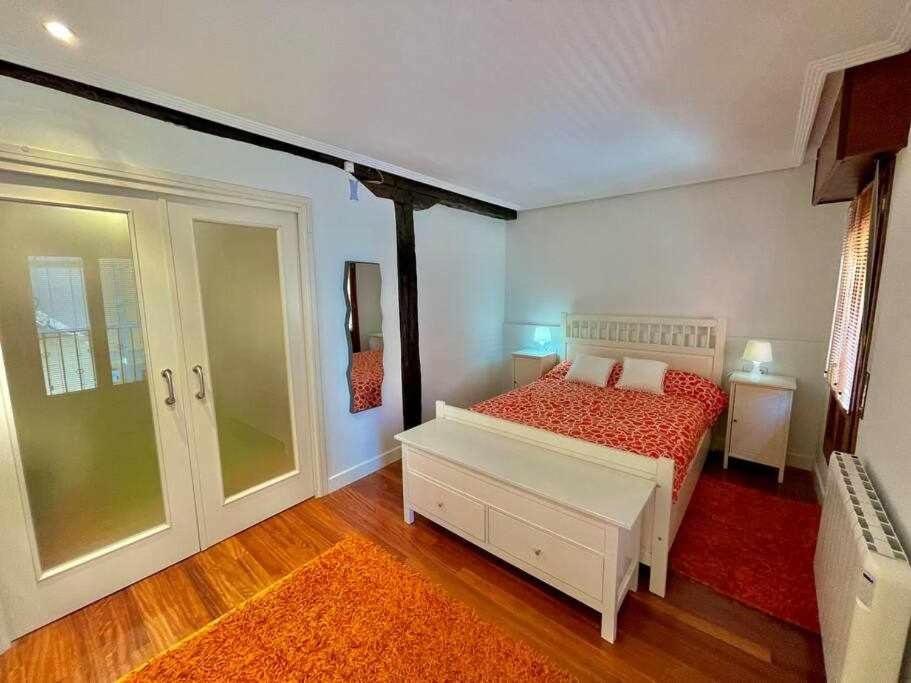 Andra Mari Etxea Apartamento En Parte Antigua Бермео Екстер'єр фото